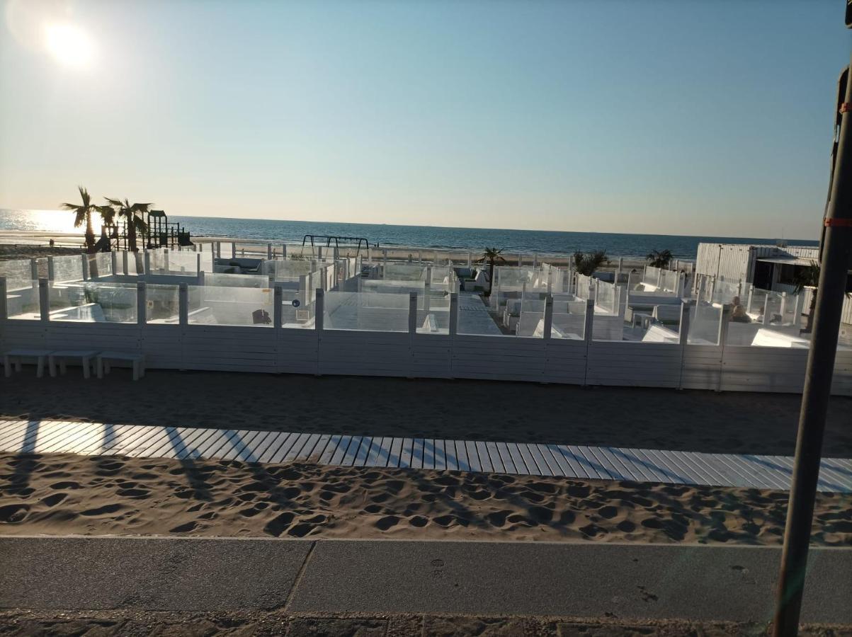 Frontaal Zeezicht In Appartement De Strandjutter Oostende Ngoại thất bức ảnh